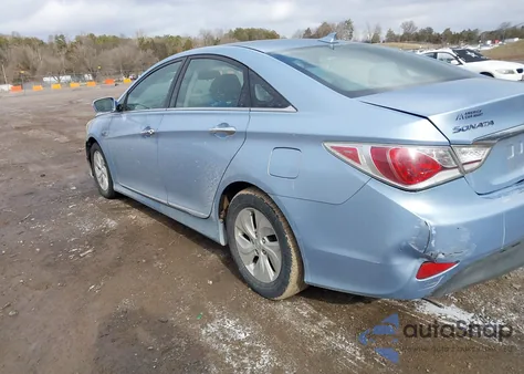 2013 Hyundai Sonata Hybrid z USA, uszkodzony, nr VIN KMHEC4A49DA076558